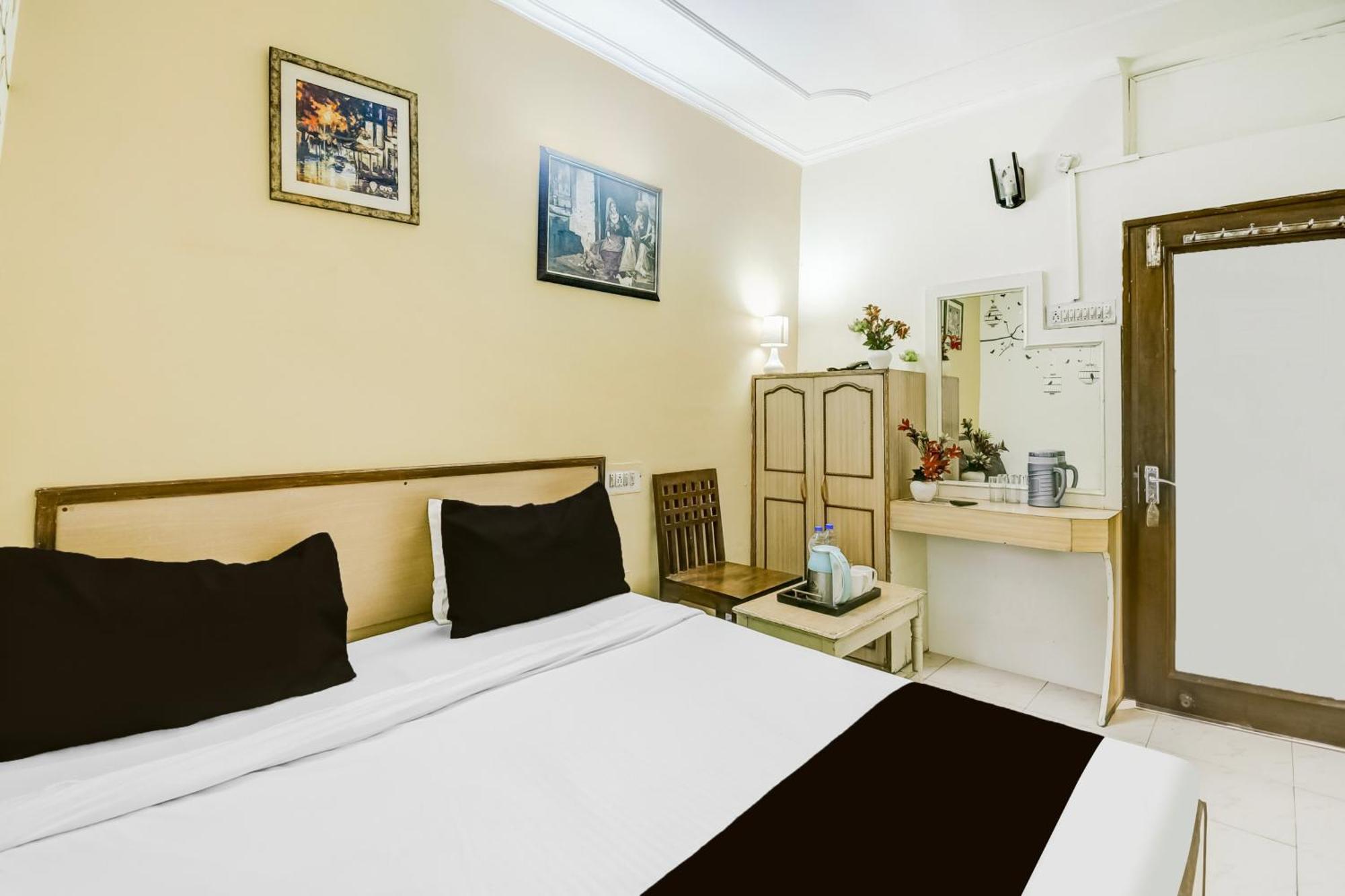 Super Collection O Sindhi Camp Formerly Hotel Paul Avenue 자이푸르 외부 사진